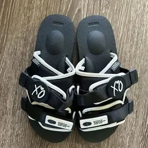 Suicoke | Shoes | Suicoke Xo Moto The Weeknd Size 9 Black  display picture 1